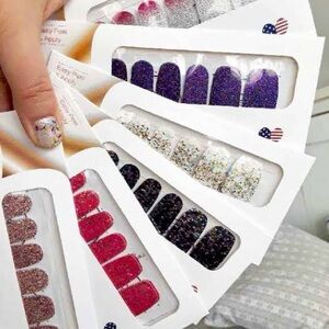 GOING OUT OF BUSINESS SALE!
ALL COLOR STREET NAIL STRIPS ARE 10 for $55.
